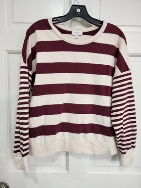 EVEREVE Striped Slouchy Crew in Burgundy and Cream.